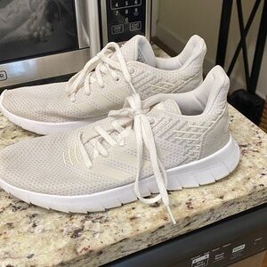 Adidas Women's Cream Sneakers